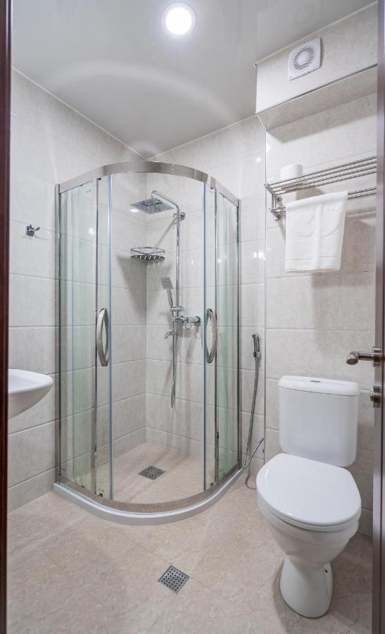 Aura Hotel Tbilisi Esterno foto