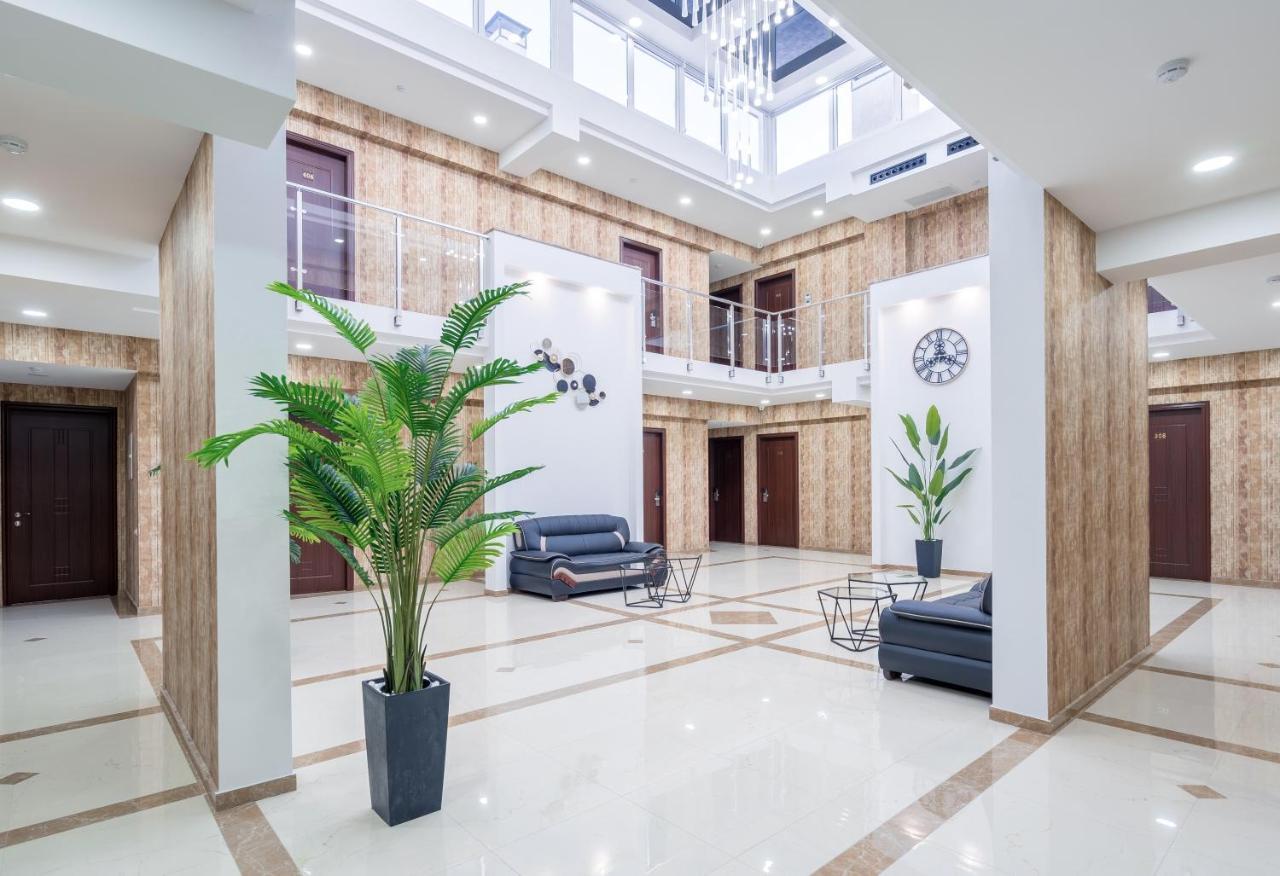 Aura Hotel Tbilisi Esterno foto