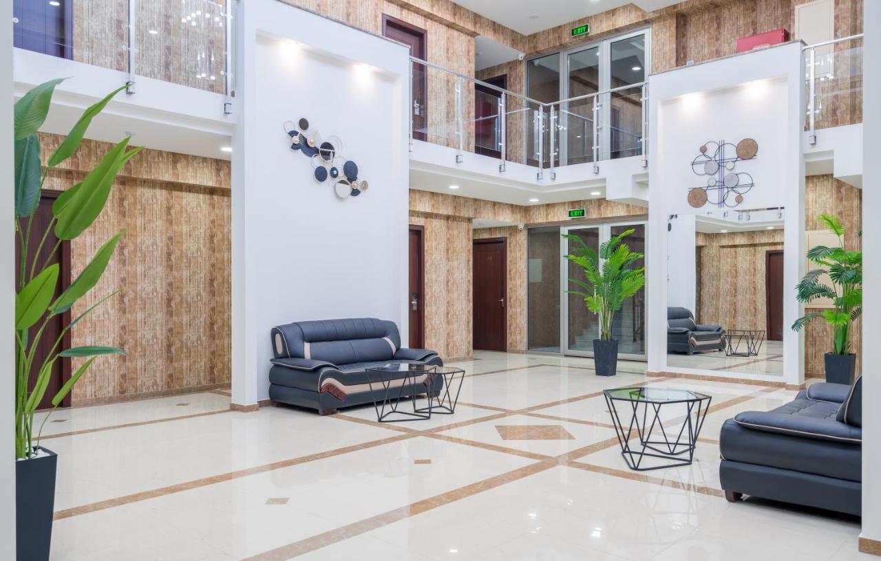 Aura Hotel Tbilisi Esterno foto